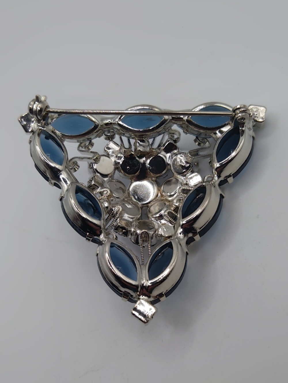 Vintage Blue, Green, and Silver Tone Heart Scroll Brooch - Picture 4 of 4